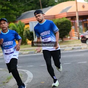 Runner Photo 3457942