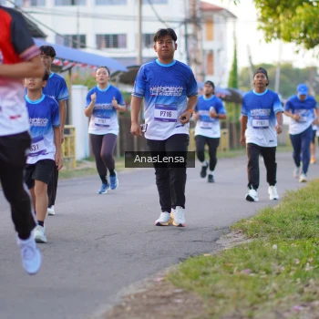 Runner Photo 3457958