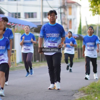 Runner Photo 3457959
