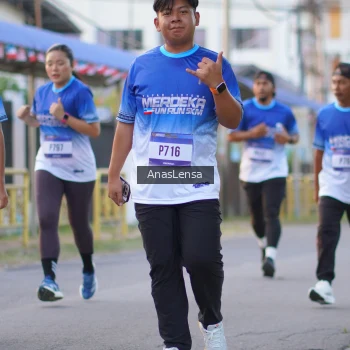 Runner Photo 3458057