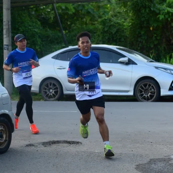 Runner Photo 3458073