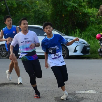 Runner Photo 3458083