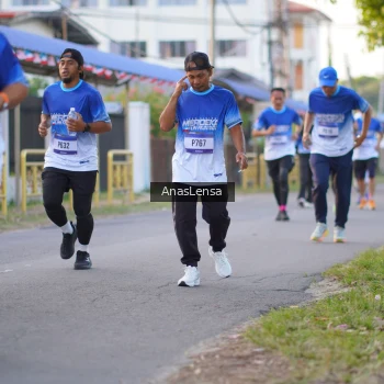 Runner Photo 3458110