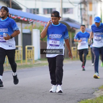 Runner Photo 3458130