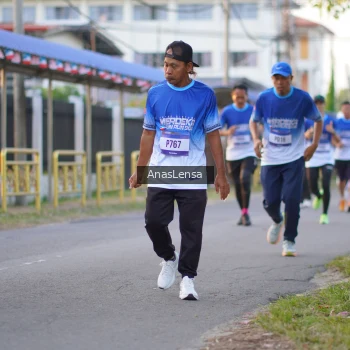 Runner Photo 3458141