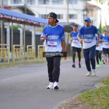 Runner Photo 3458143