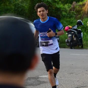 Runner Photo 3458151