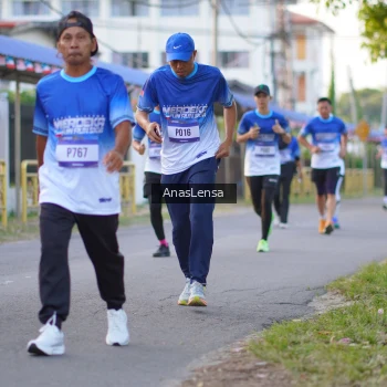 Runner Photo 3458165