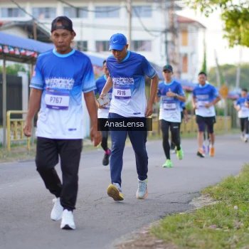 Runner Photo 3458166
