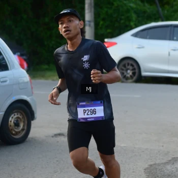 Runner Photo 3458170