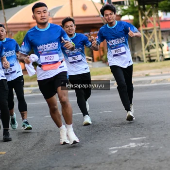 Runner Photo 3458203