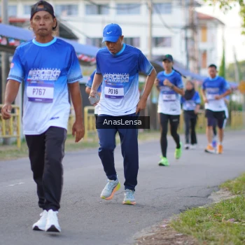 Runner Photo 3458212