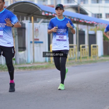 Runner Photo 3458217