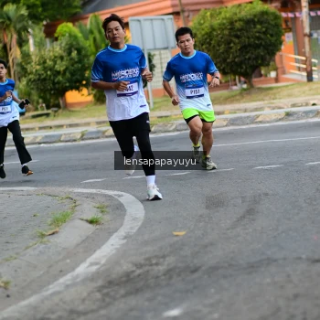 Runner Photo 3458242
