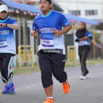 Runner Photo 3458256