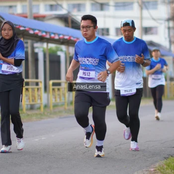 Runner Photo 3458273