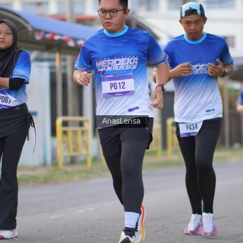Runner Photo 3458295