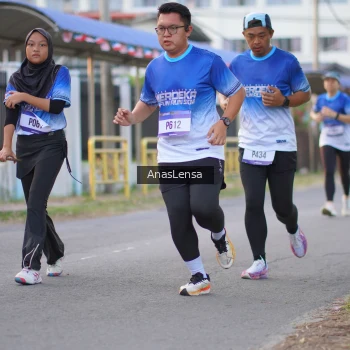 Runner Photo 3458296