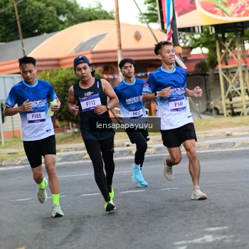 Runner Photo 3458300