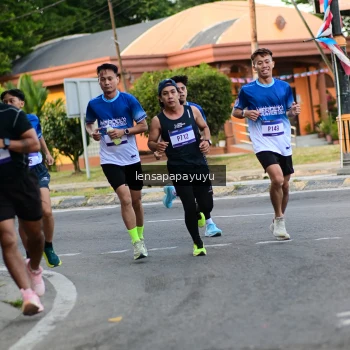 Runner Photo 3458301