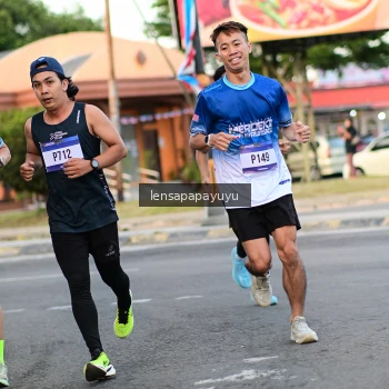 Runner Photo 3458332
