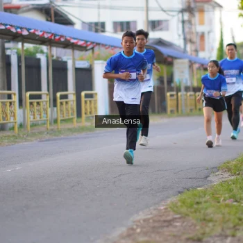Runner Photo 3458339