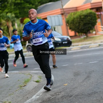 Runner Photo 3458371
