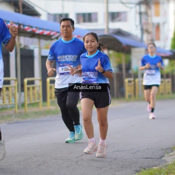 Runner Photo 3458387