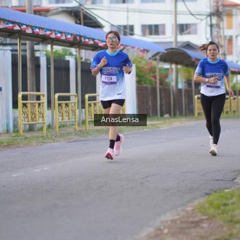 Runner Photo 3458426