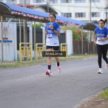 Runner Photo 3458432