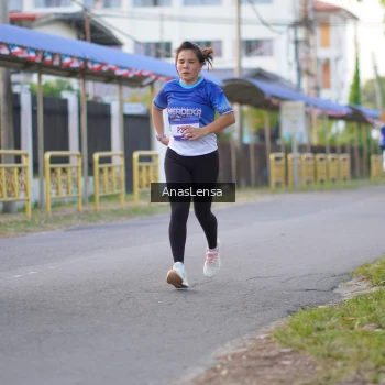 Runner Photo 3458454