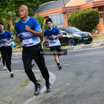 Runner Photo 3458465