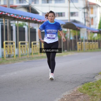 Runner Photo 3458470