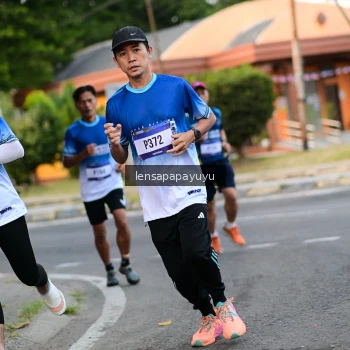 Runner Photo 3458497