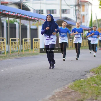 Runner Photo 3458504