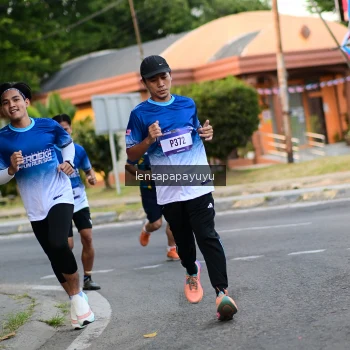 Runner Photo 3458519