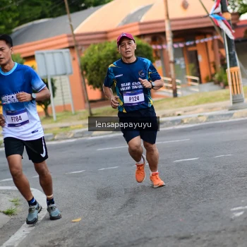 Runner Photo 3458560