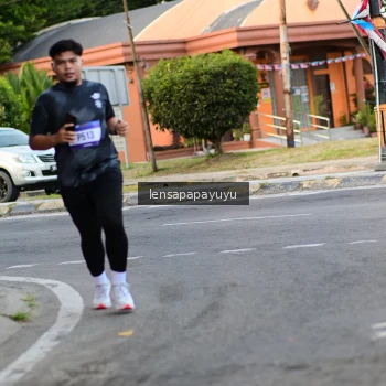 Runner Photo 3458586