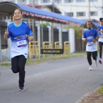 Runner Photo 3458600