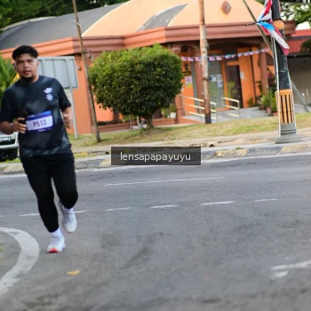 Runner Photo 3458604