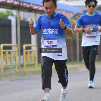 Runner Photo 3458616