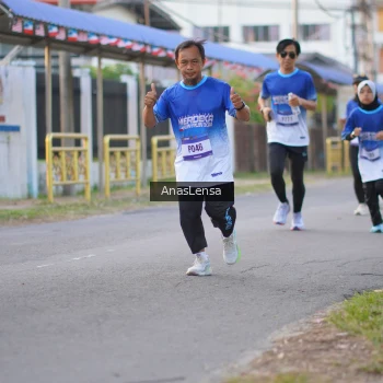 Runner Photo 3458617