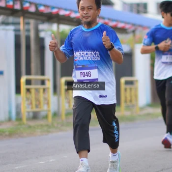 Runner Photo 3458637