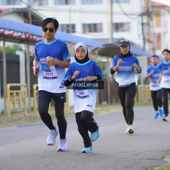 Runner Photo 3458639
