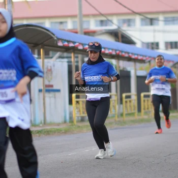 Runner Photo 3458692