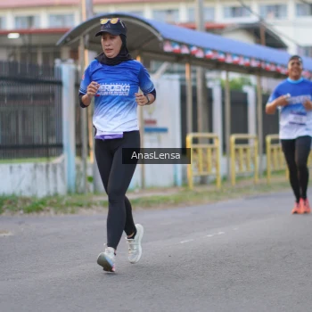 Runner Photo 3458706