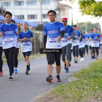 Runner Photo 3458713