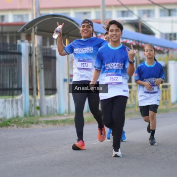 Runner Photo 3458716