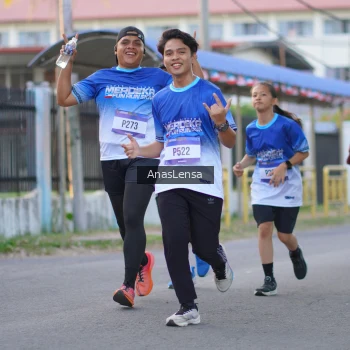 Runner Photo 3458736