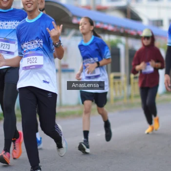 Runner Photo 3458747